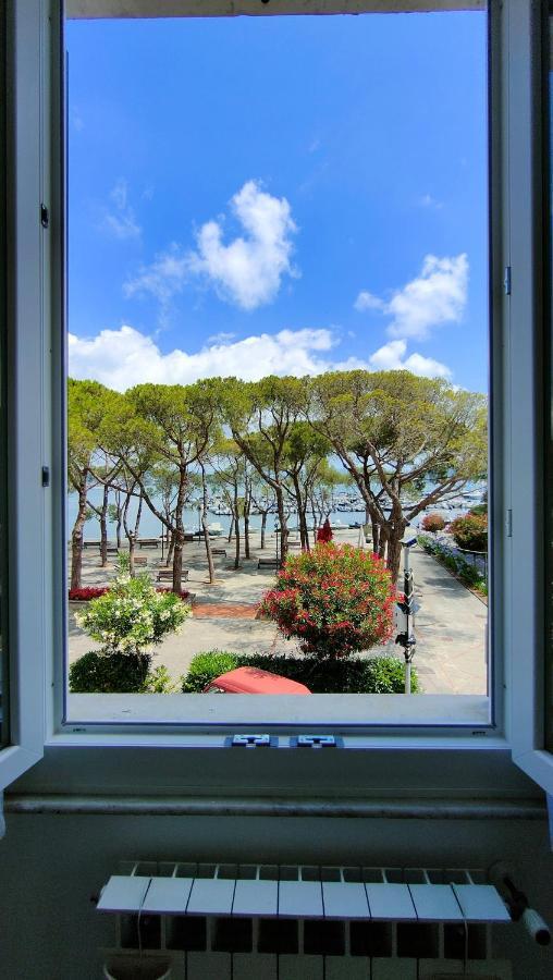Un Balcone In Pineta Lägenhet Fezzano  Exteriör bild
